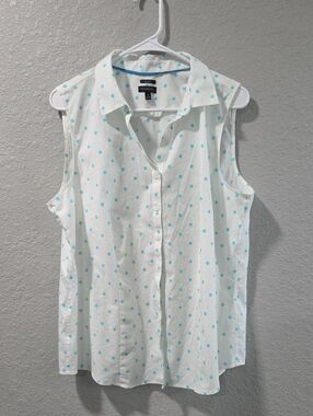 Talbots White Sleeveless Button-Down Top with Aqua Polka Dots
